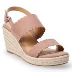 BRAND NEW LC LAUREN CONRAD CACTUS FLOWER WOMEN'S WEDGE SANDALS